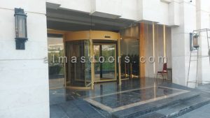 درب گردان ریولوینگ هتل در سنندج